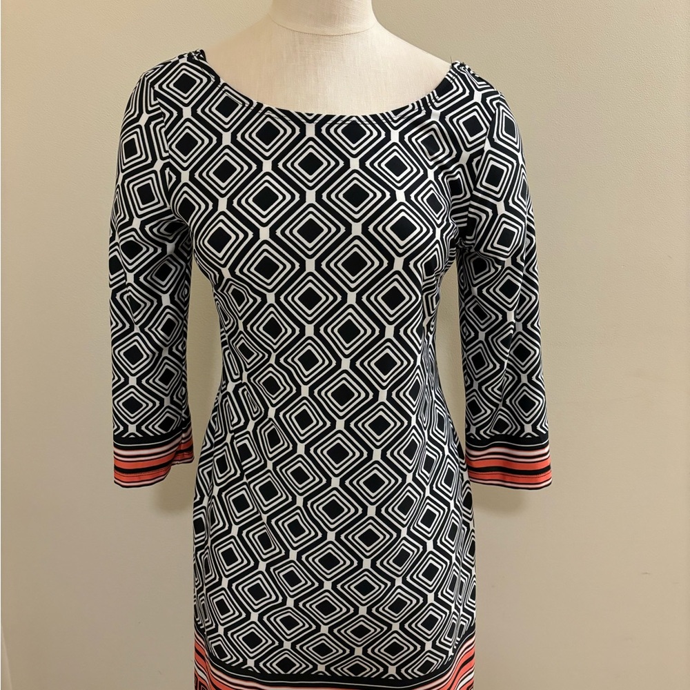 AB Studio Black and White Sheath Dress with Bateau Neckline